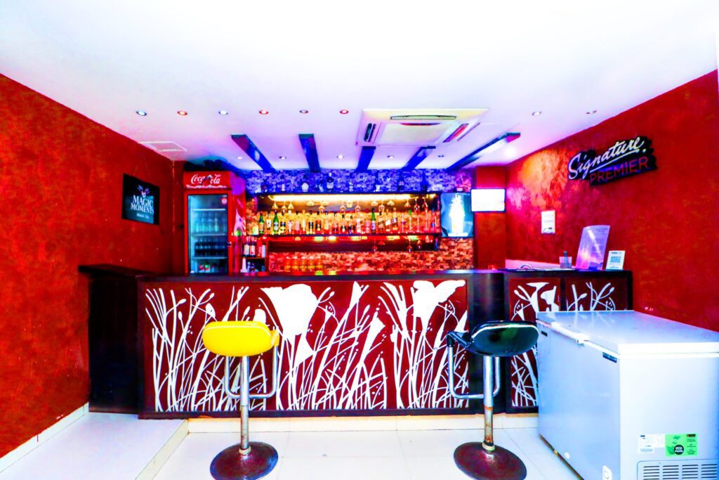 hotel with bar in chandigarh